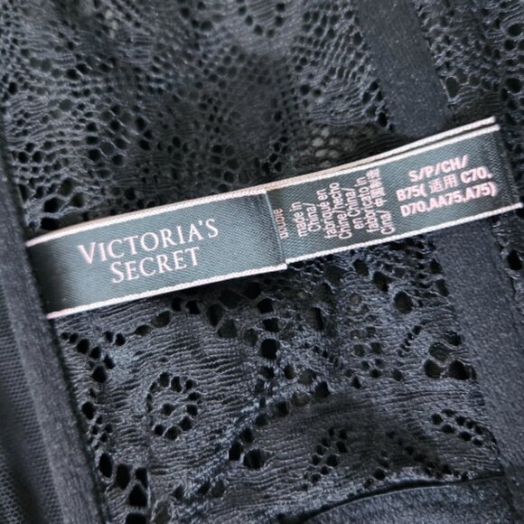 NWOT Very Sexy Victoria's Secret Faux Leather Crop Top/Bralette Size S - Picture 7 of 7